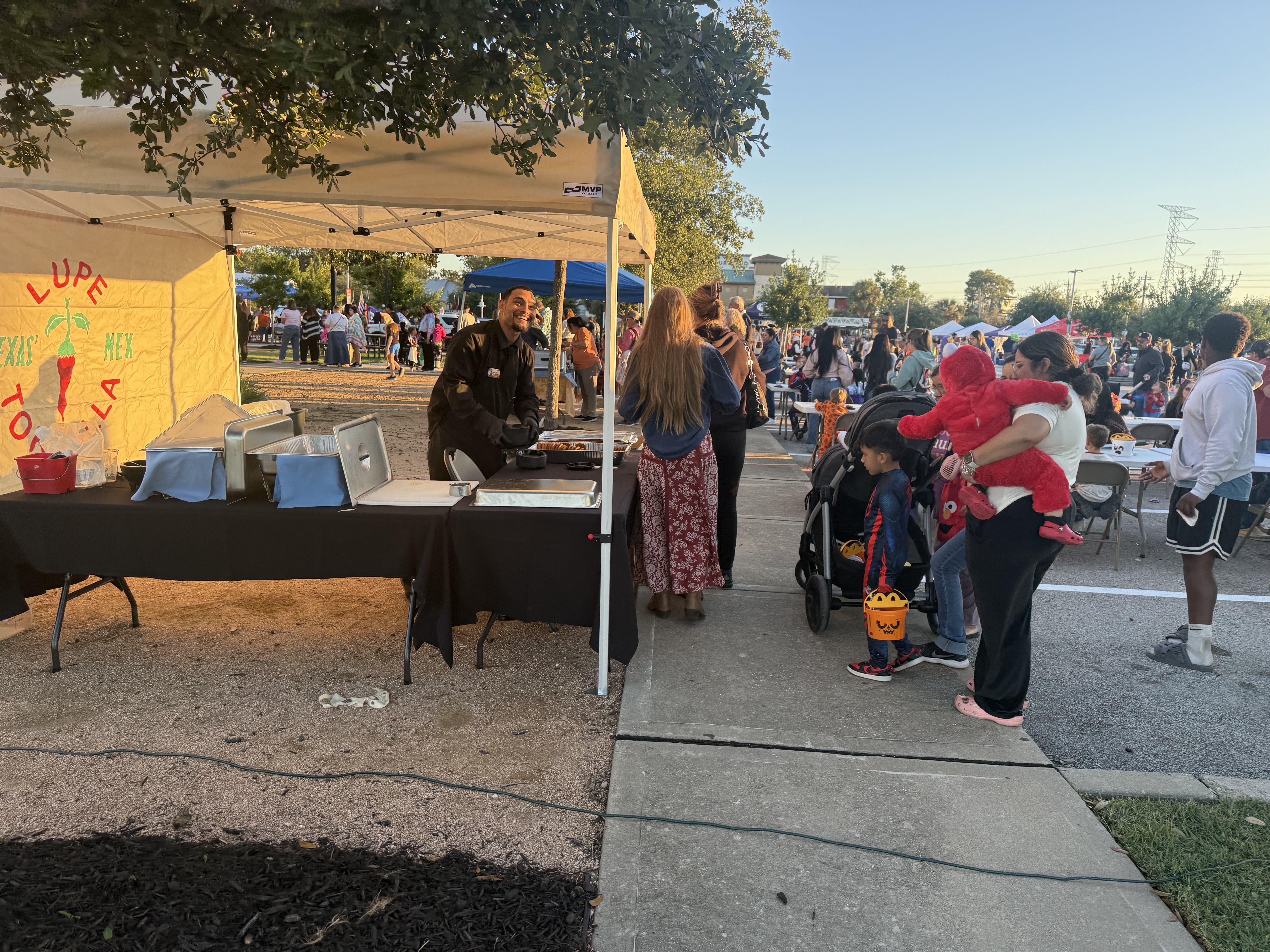 2025 Trunk or Treat, Shop, & Eat Photo 14