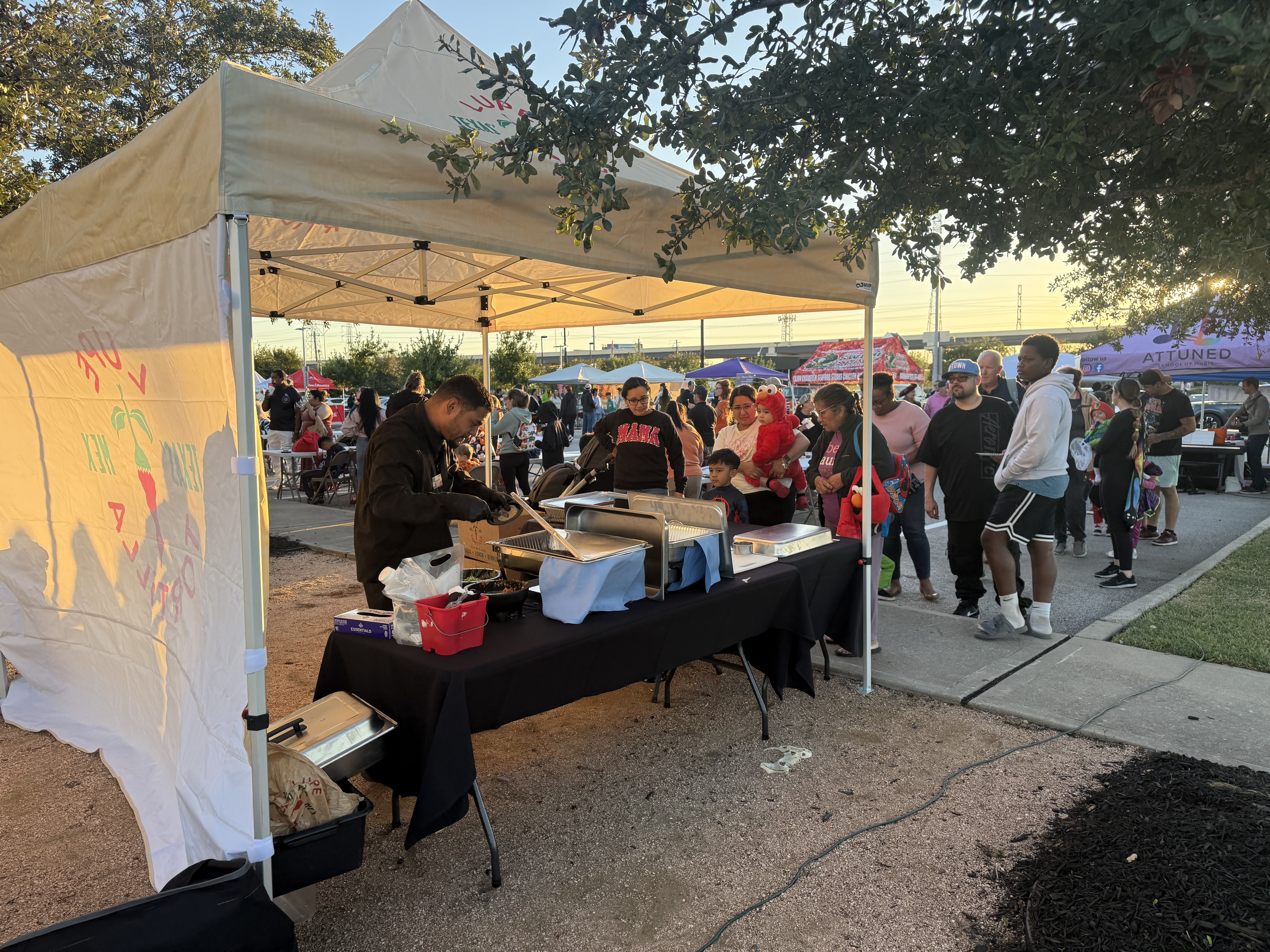 2025 Trunk or Treat, Shop, & Eat Photo 15